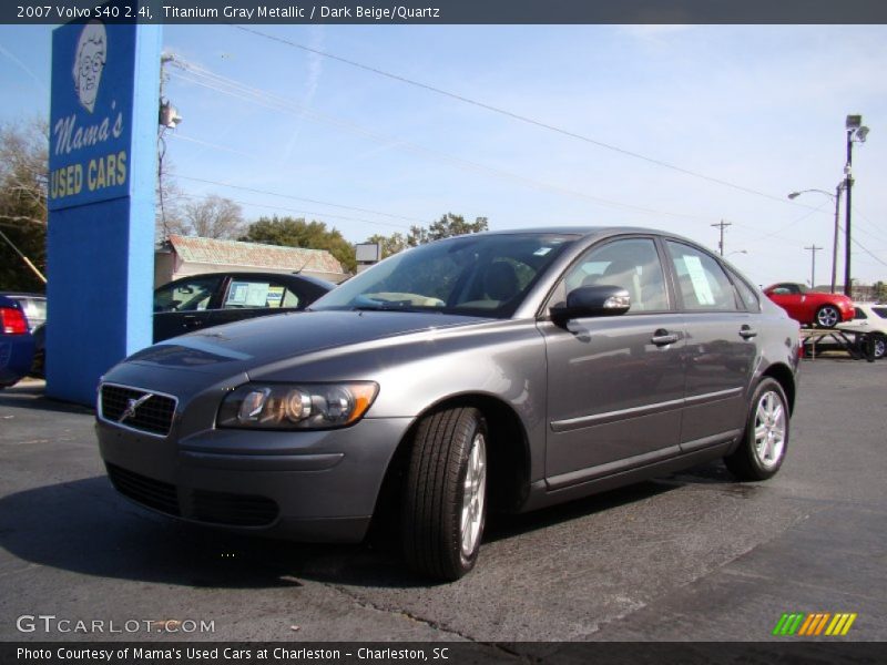 Titanium Gray Metallic / Dark Beige/Quartz 2007 Volvo S40 2.4i
