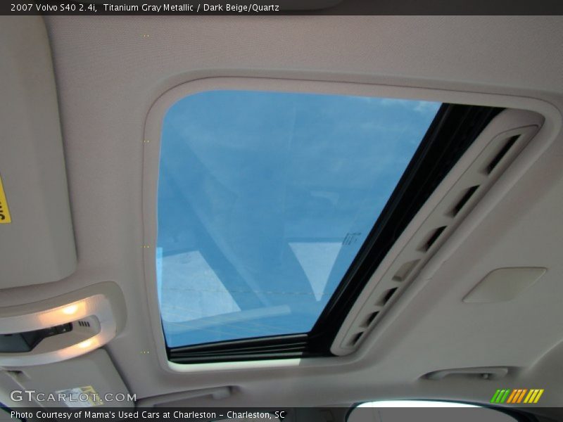 Titanium Gray Metallic / Dark Beige/Quartz 2007 Volvo S40 2.4i