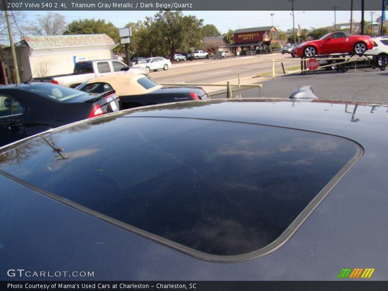 Titanium Gray Metallic / Dark Beige/Quartz 2007 Volvo S40 2.4i