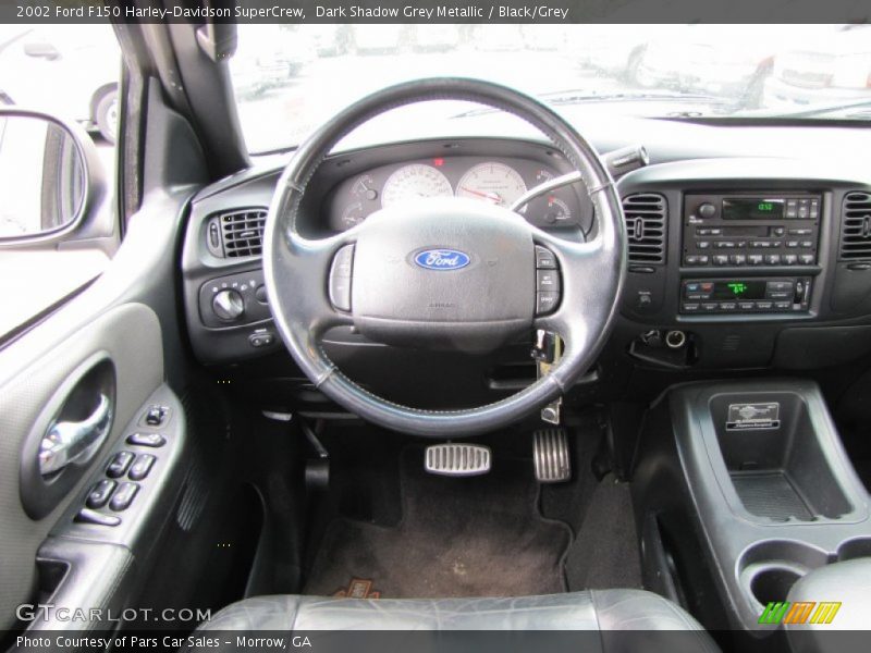 Dashboard of 2002 F150 Harley-Davidson SuperCrew