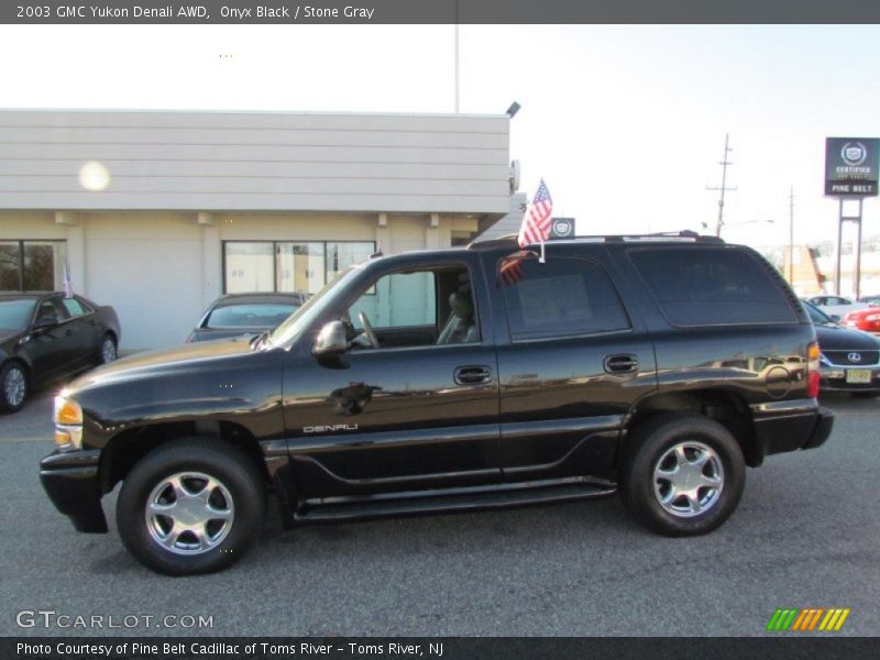 Onyx Black / Stone Gray 2003 GMC Yukon Denali AWD