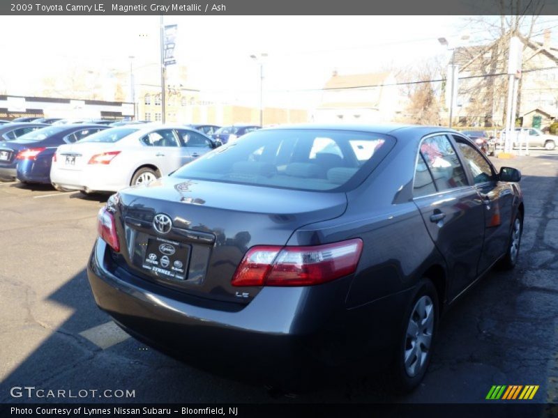 Magnetic Gray Metallic / Ash 2009 Toyota Camry LE