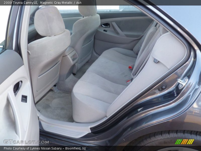 Magnetic Gray Metallic / Ash 2009 Toyota Camry LE