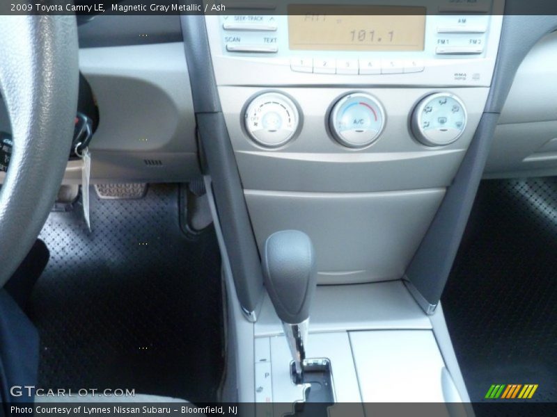 Magnetic Gray Metallic / Ash 2009 Toyota Camry LE
