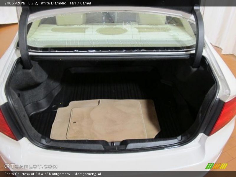 White Diamond Pearl / Camel 2006 Acura TL 3.2