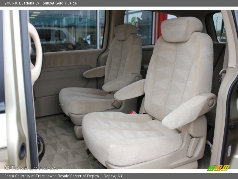 Sunset Gold / Beige 2006 Kia Sedona LX
