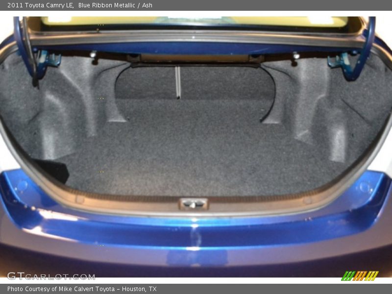 Blue Ribbon Metallic / Ash 2011 Toyota Camry LE