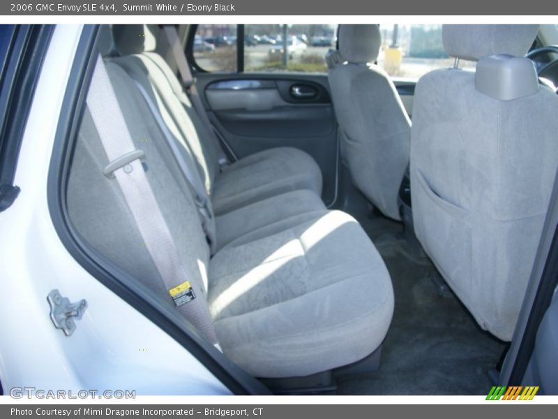 Summit White / Ebony Black 2006 GMC Envoy SLE 4x4