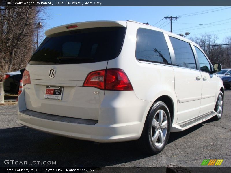 Calla Lilly White / Aero Grey 2009 Volkswagen Routan SE