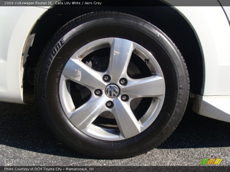 Calla Lilly White / Aero Grey 2009 Volkswagen Routan SE
