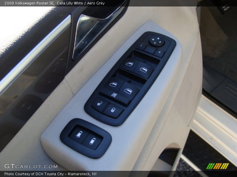 Calla Lilly White / Aero Grey 2009 Volkswagen Routan SE
