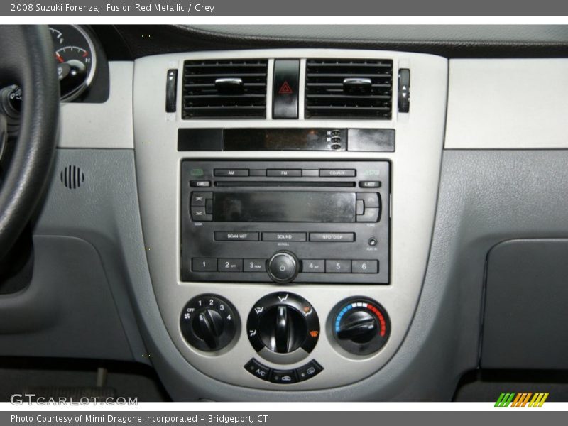 Fusion Red Metallic / Grey 2008 Suzuki Forenza