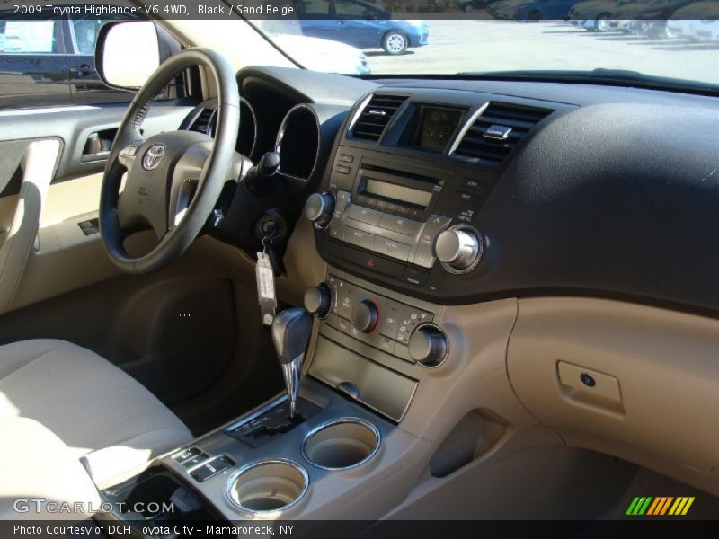 Black / Sand Beige 2009 Toyota Highlander V6 4WD