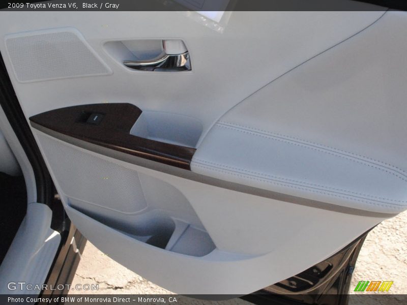 Black / Gray 2009 Toyota Venza V6