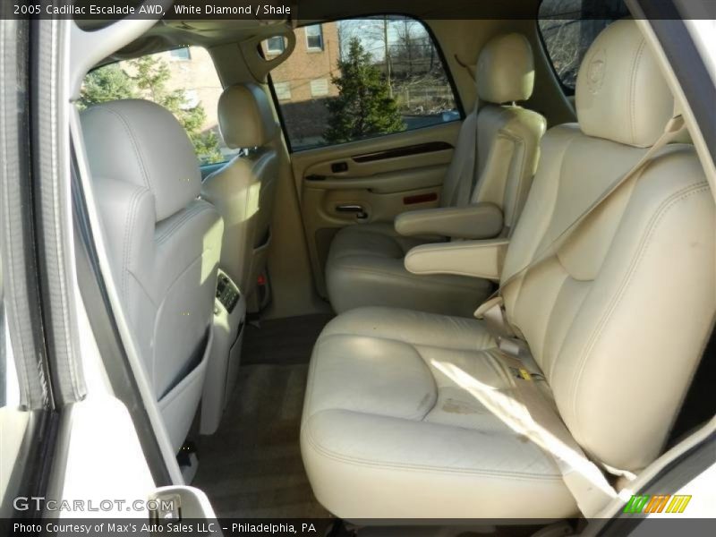 White Diamond / Shale 2005 Cadillac Escalade AWD