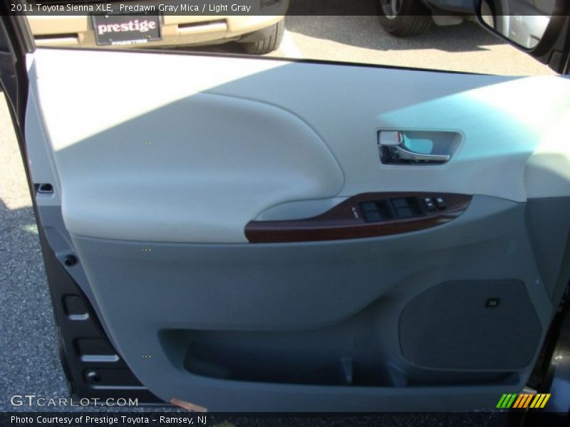 Predawn Gray Mica / Light Gray 2011 Toyota Sienna XLE