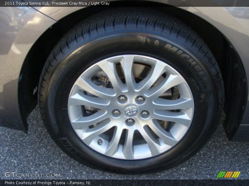 Predawn Gray Mica / Light Gray 2011 Toyota Sienna XLE