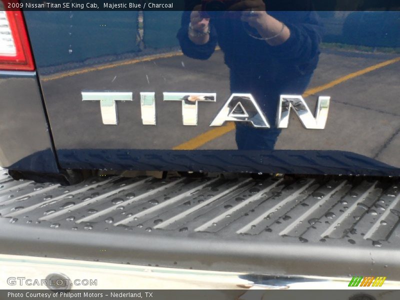 Majestic Blue / Charcoal 2009 Nissan Titan SE King Cab