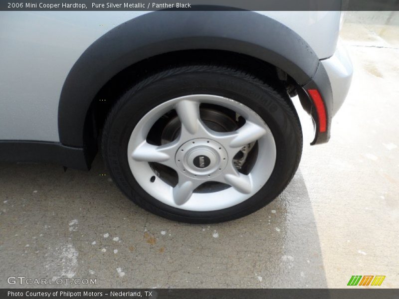 Pure Silver Metallic / Panther Black 2006 Mini Cooper Hardtop