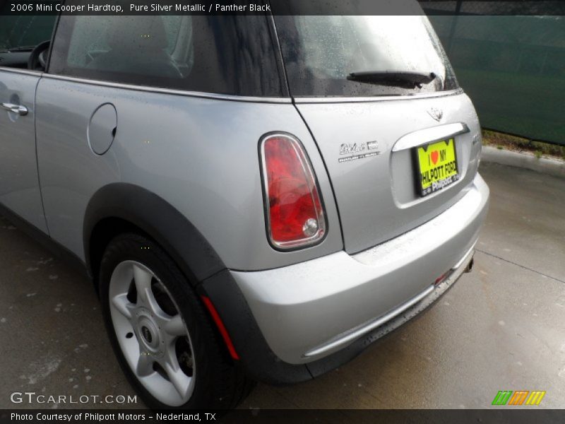 Pure Silver Metallic / Panther Black 2006 Mini Cooper Hardtop