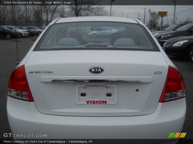 Clear White / Gray 2009 Kia Spectra EX Sedan