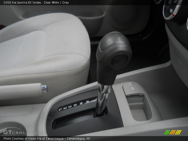 Clear White / Gray 2009 Kia Spectra EX Sedan