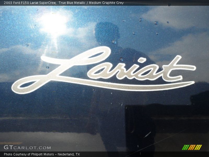  2003 F150 Lariat SuperCrew Logo