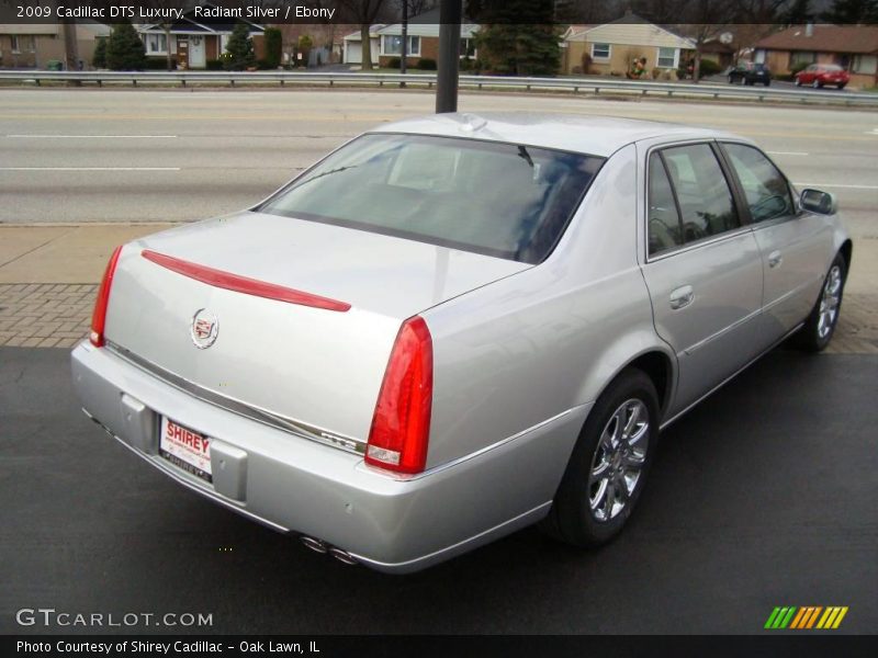 Radiant Silver / Ebony 2009 Cadillac DTS Luxury