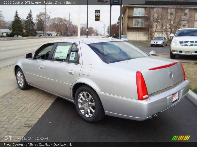 Radiant Silver / Ebony 2009 Cadillac DTS Luxury