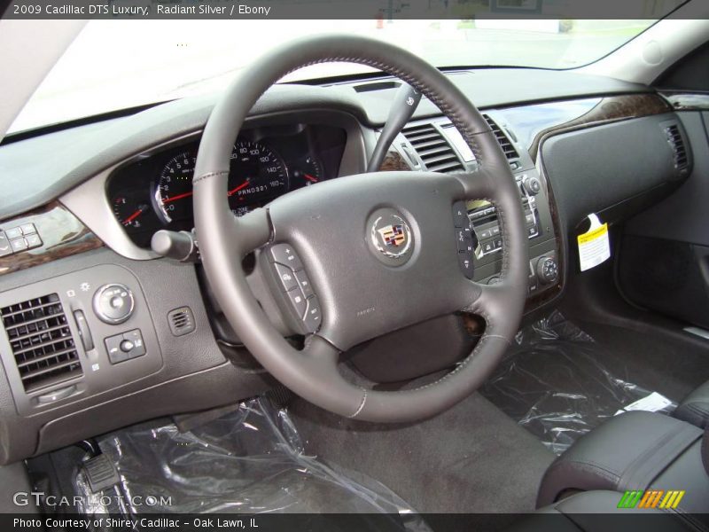 Radiant Silver / Ebony 2009 Cadillac DTS Luxury