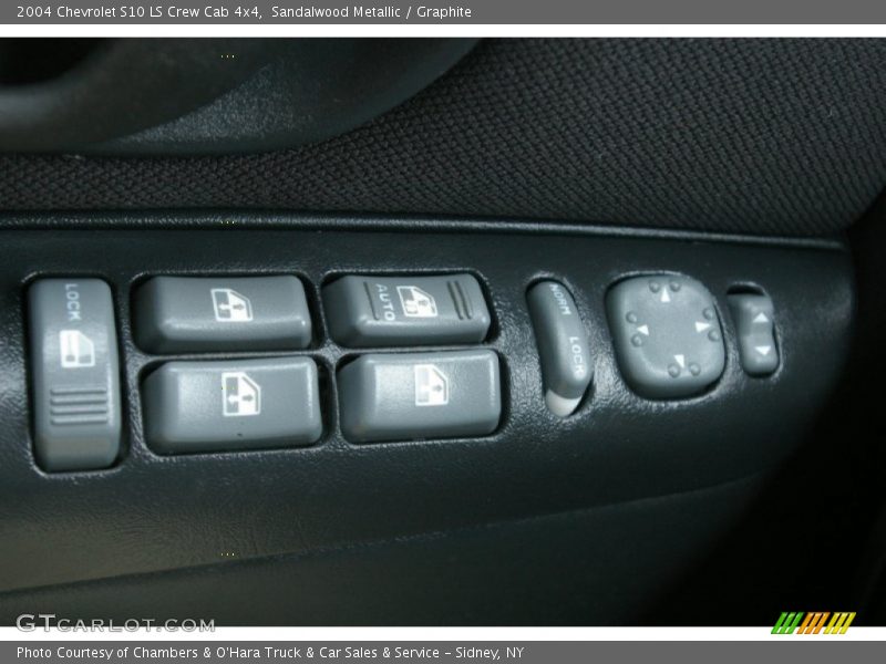 Sandalwood Metallic / Graphite 2004 Chevrolet S10 LS Crew Cab 4x4