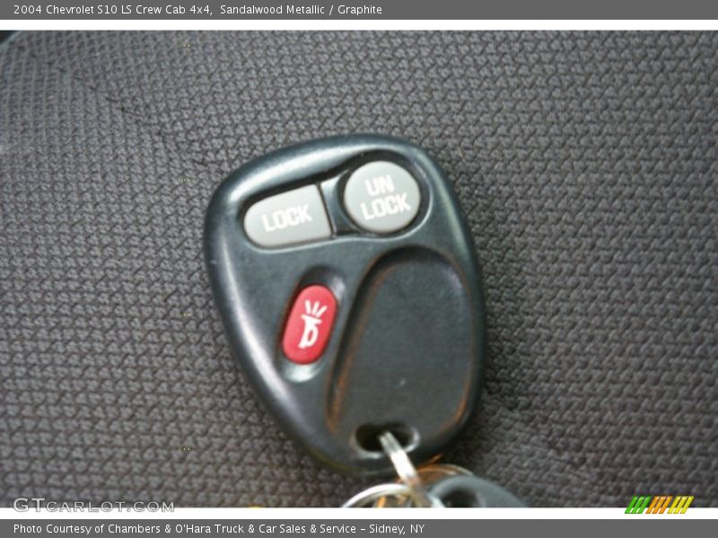 Sandalwood Metallic / Graphite 2004 Chevrolet S10 LS Crew Cab 4x4
