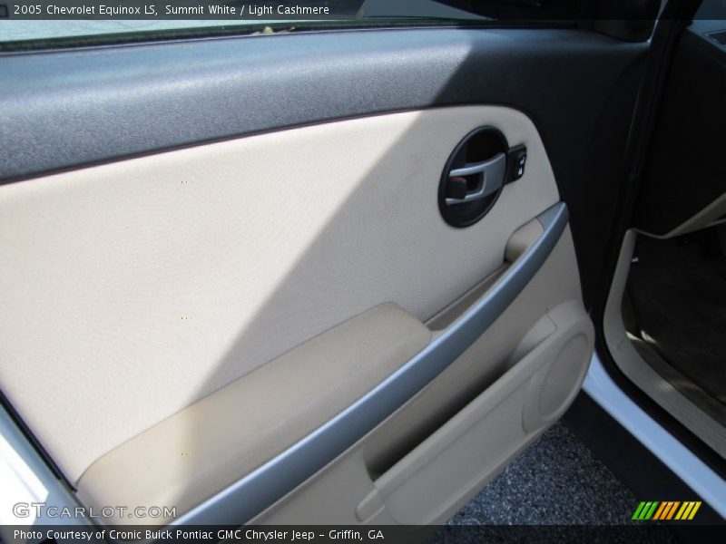 Summit White / Light Cashmere 2005 Chevrolet Equinox LS