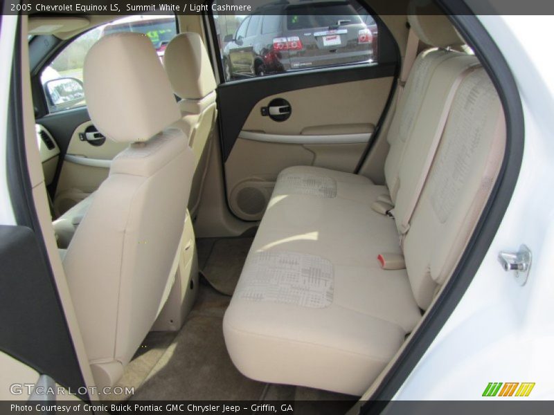 Summit White / Light Cashmere 2005 Chevrolet Equinox LS