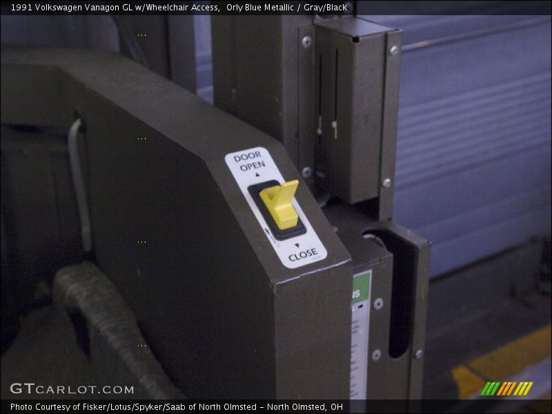 Orly Blue Metallic / Gray/Black 1991 Volkswagen Vanagon GL w/Wheelchair Access