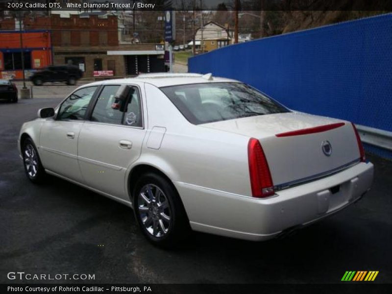 White Diamond Tricoat / Ebony 2009 Cadillac DTS
