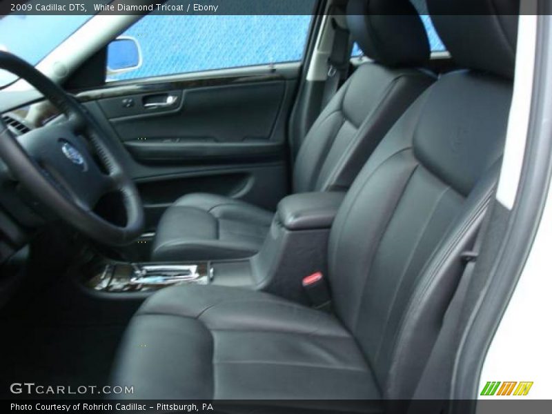 White Diamond Tricoat / Ebony 2009 Cadillac DTS