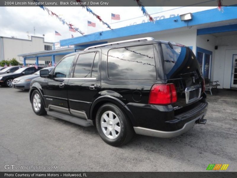 Black Clearcoat / Dove Grey 2004 Lincoln Navigator Luxury