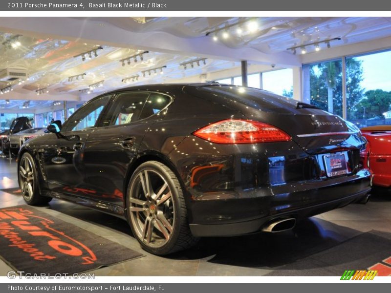 Basalt Black Metallic / Black 2011 Porsche Panamera 4