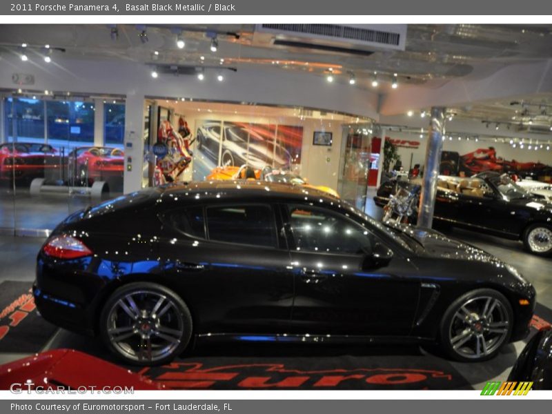 Basalt Black Metallic / Black 2011 Porsche Panamera 4