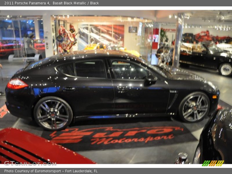 Basalt Black Metallic / Black 2011 Porsche Panamera 4