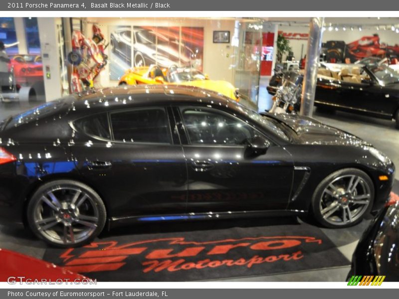 Basalt Black Metallic / Black 2011 Porsche Panamera 4