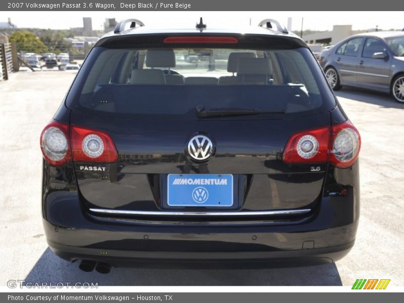 Deep Black / Pure Beige 2007 Volkswagen Passat 3.6 Wagon