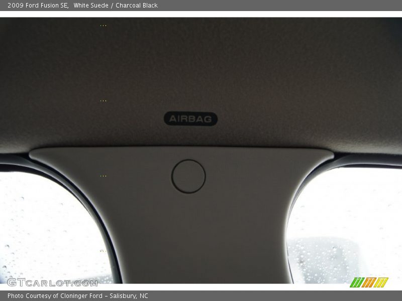 White Suede / Charcoal Black 2009 Ford Fusion SE