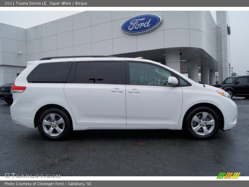 Super White / Bisque 2011 Toyota Sienna LE