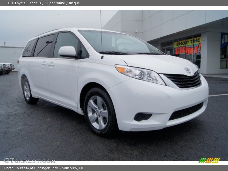 Super White / Bisque 2011 Toyota Sienna LE