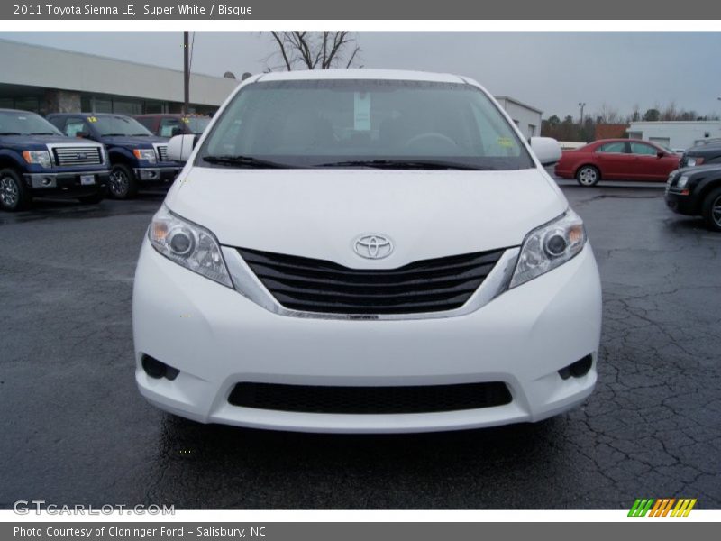 Super White / Bisque 2011 Toyota Sienna LE