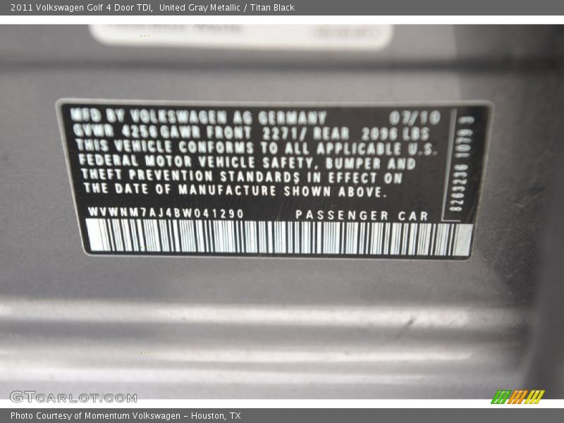 United Gray Metallic / Titan Black 2011 Volkswagen Golf 4 Door TDI