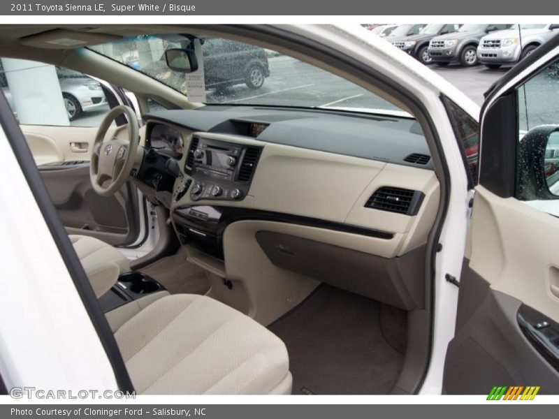 Super White / Bisque 2011 Toyota Sienna LE