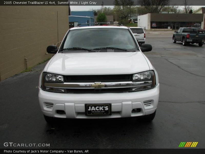 Summit White / Light Gray 2005 Chevrolet TrailBlazer LS 4x4